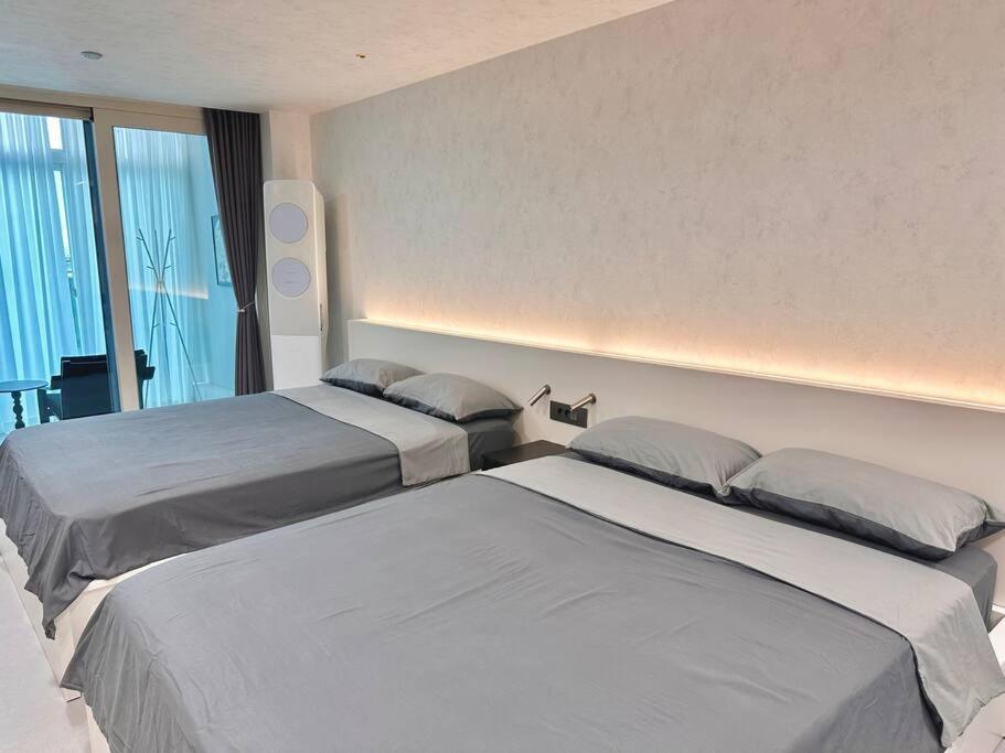 Euljiro 1-ga 2mins Apartment *